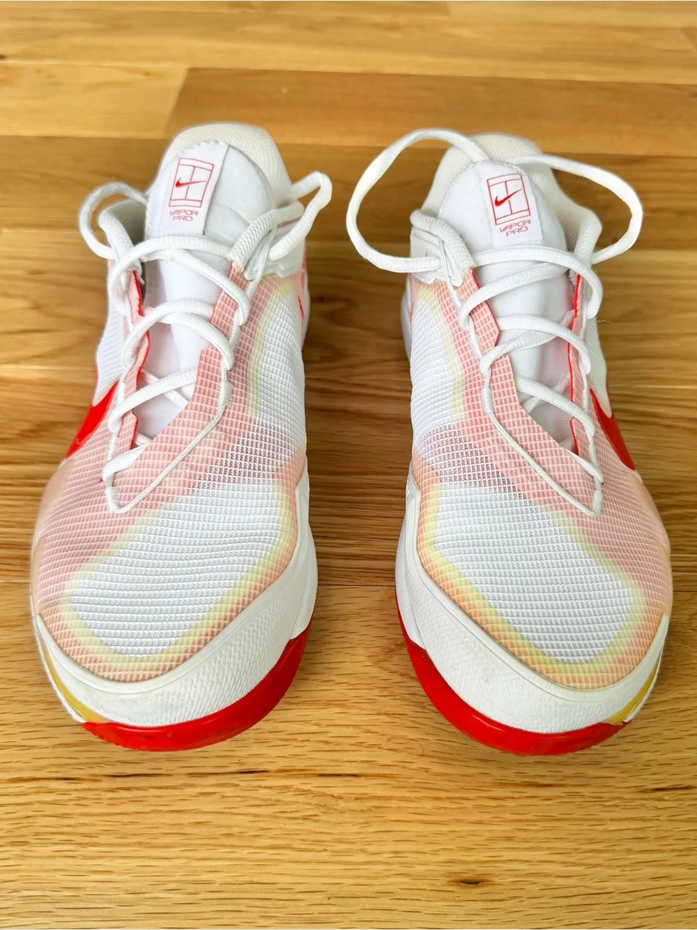 Nike Court Air Zoom Vapor Pro Tennis Shoes – Men’s Size 10 – White/Pink